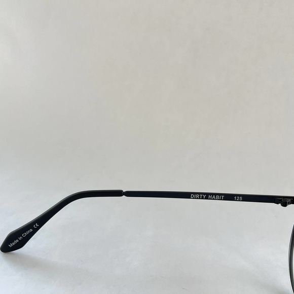 Quay Australia Dirty Habit Sunglasses Oversized Aviators Matte Black Fade main image 4